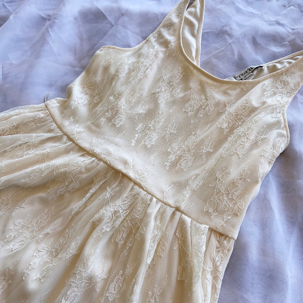 Off-White/Cream Lace Skater Dress • L • Forever 21